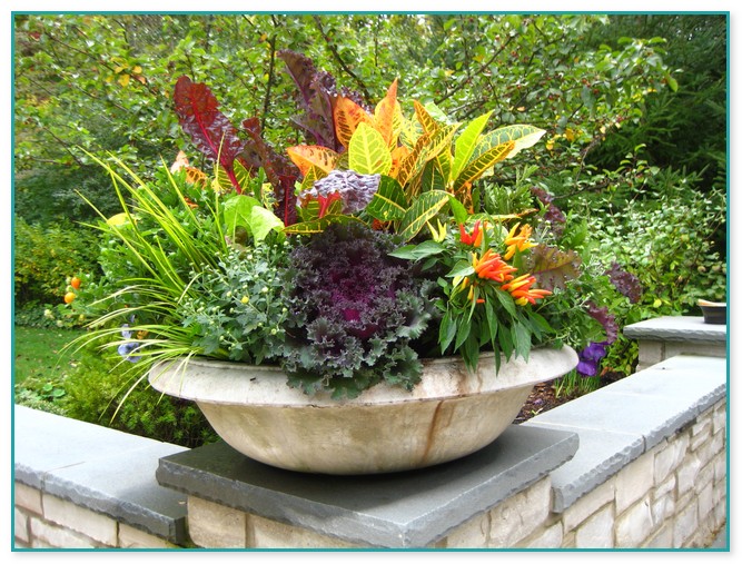 Container Flower Gardening Ideas 12