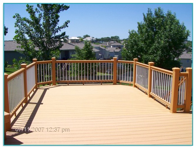 Composite Deck Cleaning Services