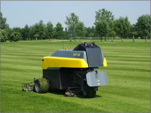 Golf Course Robotic Lawn Mower