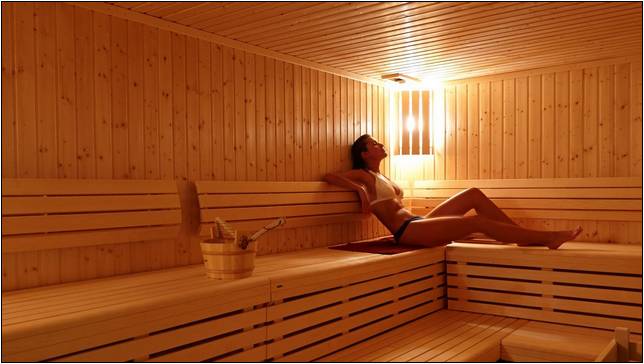 Hot Tub Or Sauna For Sore Muscles