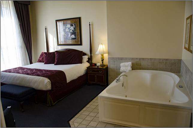Hot Tub Suites Wichita Ks