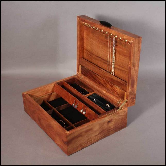 Jewelry Box With Many Necklace Hooks