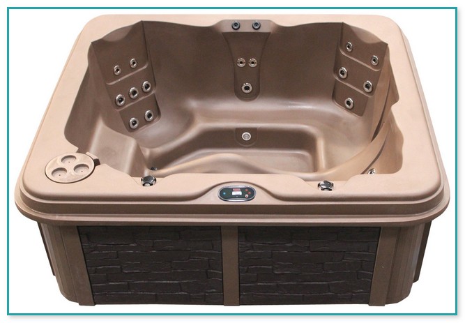 Roto Mold Hot Tub