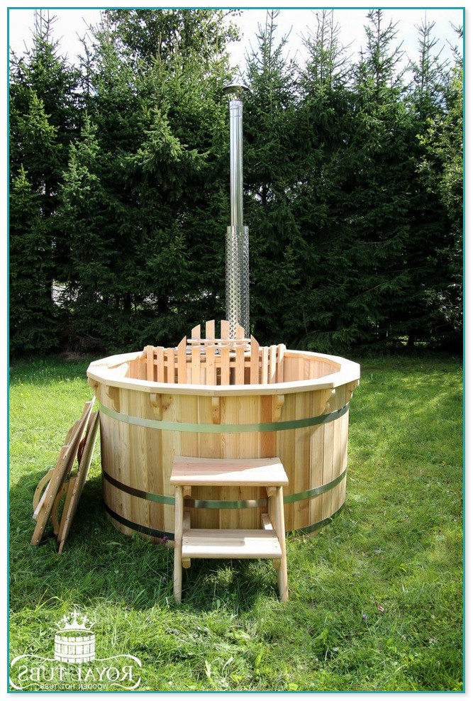 Small Wooden Hot Tub